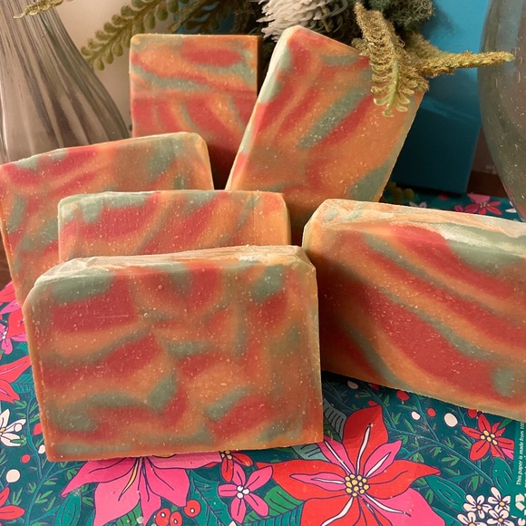 Cold Process Soaps and Bath Bombs - Picture 14 of 16